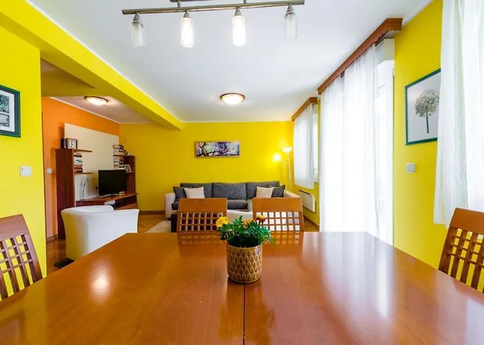 Sunny Apartment Lapad